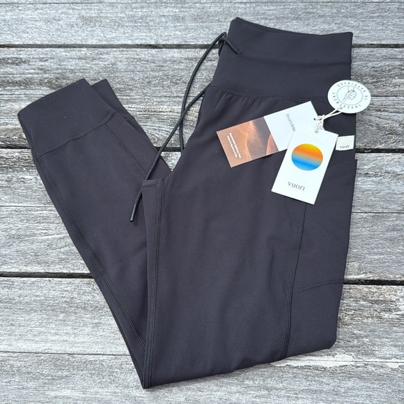 Vuori Pants - Vuori Black Leggings NWT